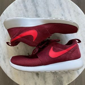 Nike RosheRun Winter - Women’s US 6.5